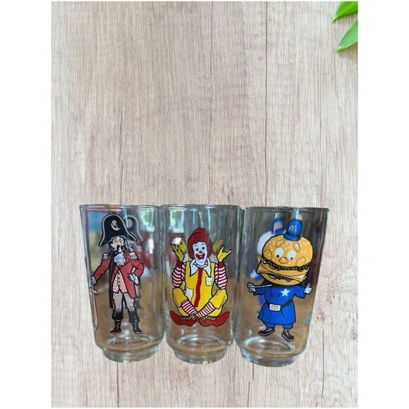 Vintage Collector’s Glass Set: Star Wars, McDonald’s, and More! - Picture 5 of 9